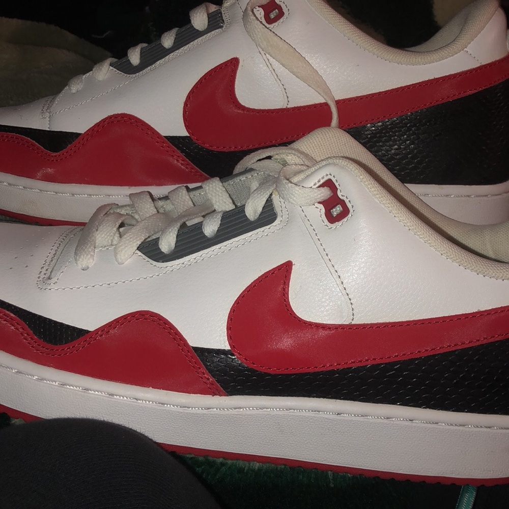 Mens size 11.5 nike shoes